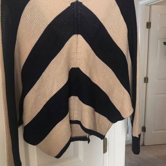 Black Stripe sweater Cardigan Cover up top - Picture 5 of 7